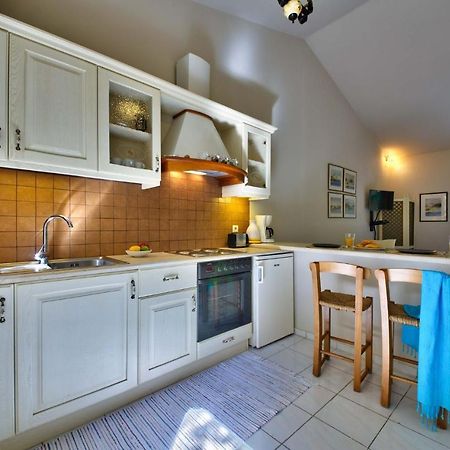 Mill Suites - Loggos Gaios Luaran gambar
